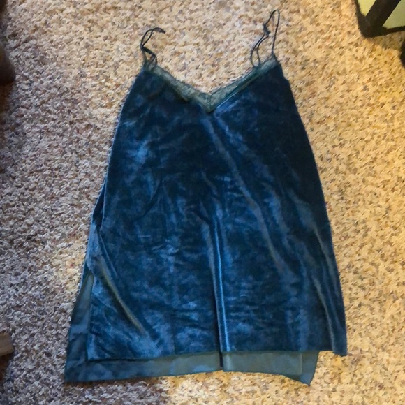 Free people velvet tank in green - Picture 3 of 4
